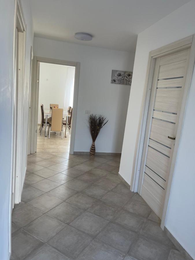 Bymandu Apartamento Corbu  Exterior foto